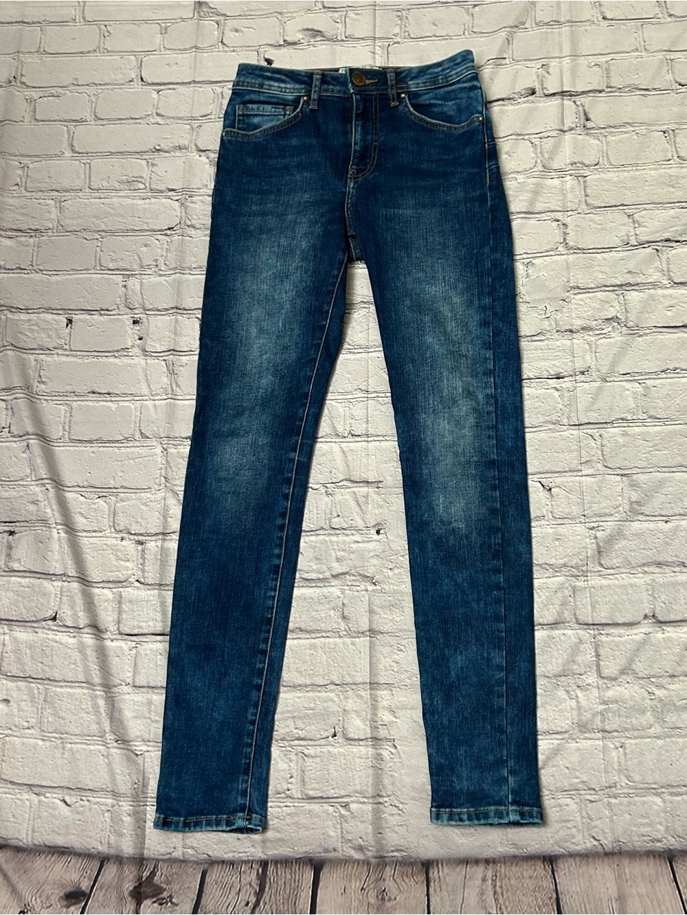 Forever 21 Dark Wash Skinny Jeans